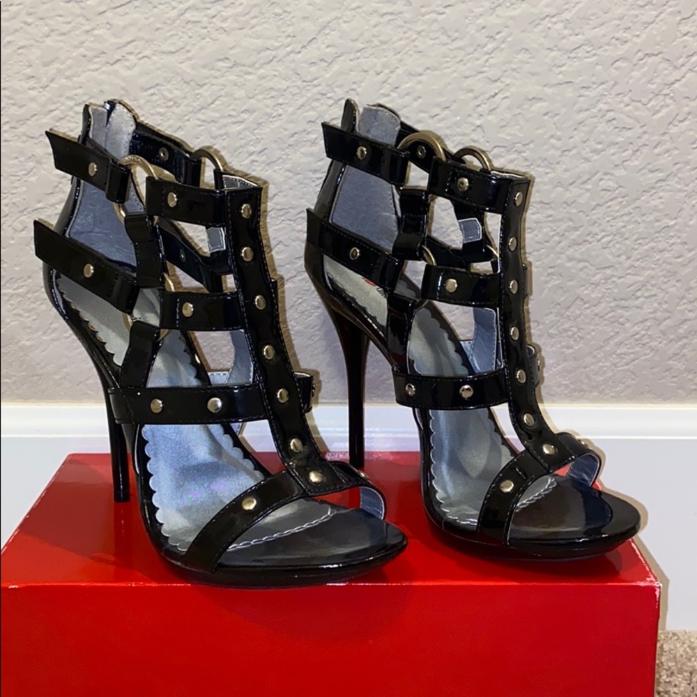 Promos black high heels